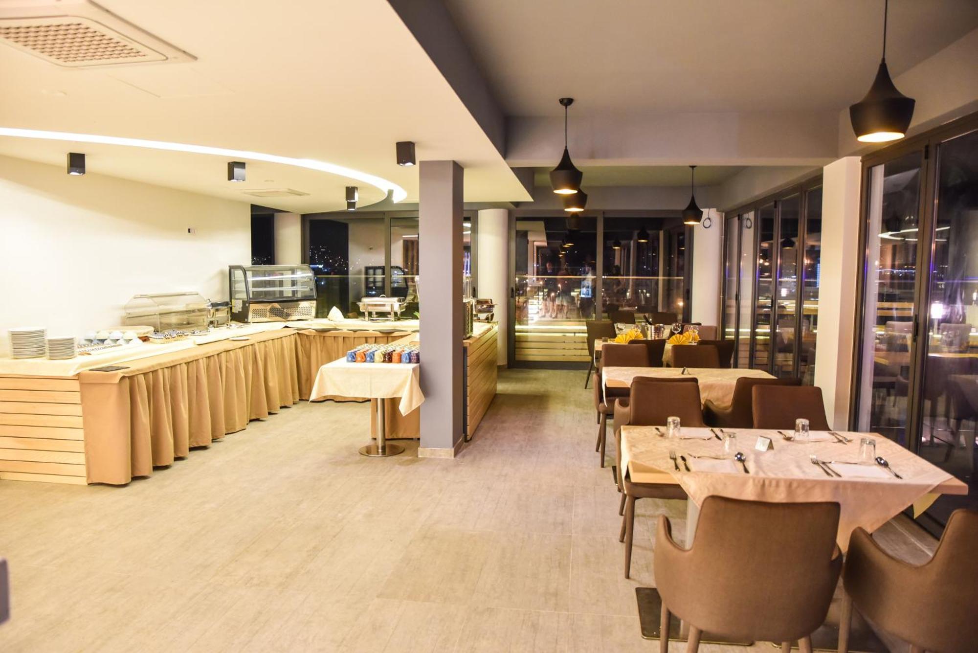 Hotel Evropa Ulcinj Kültér fotó