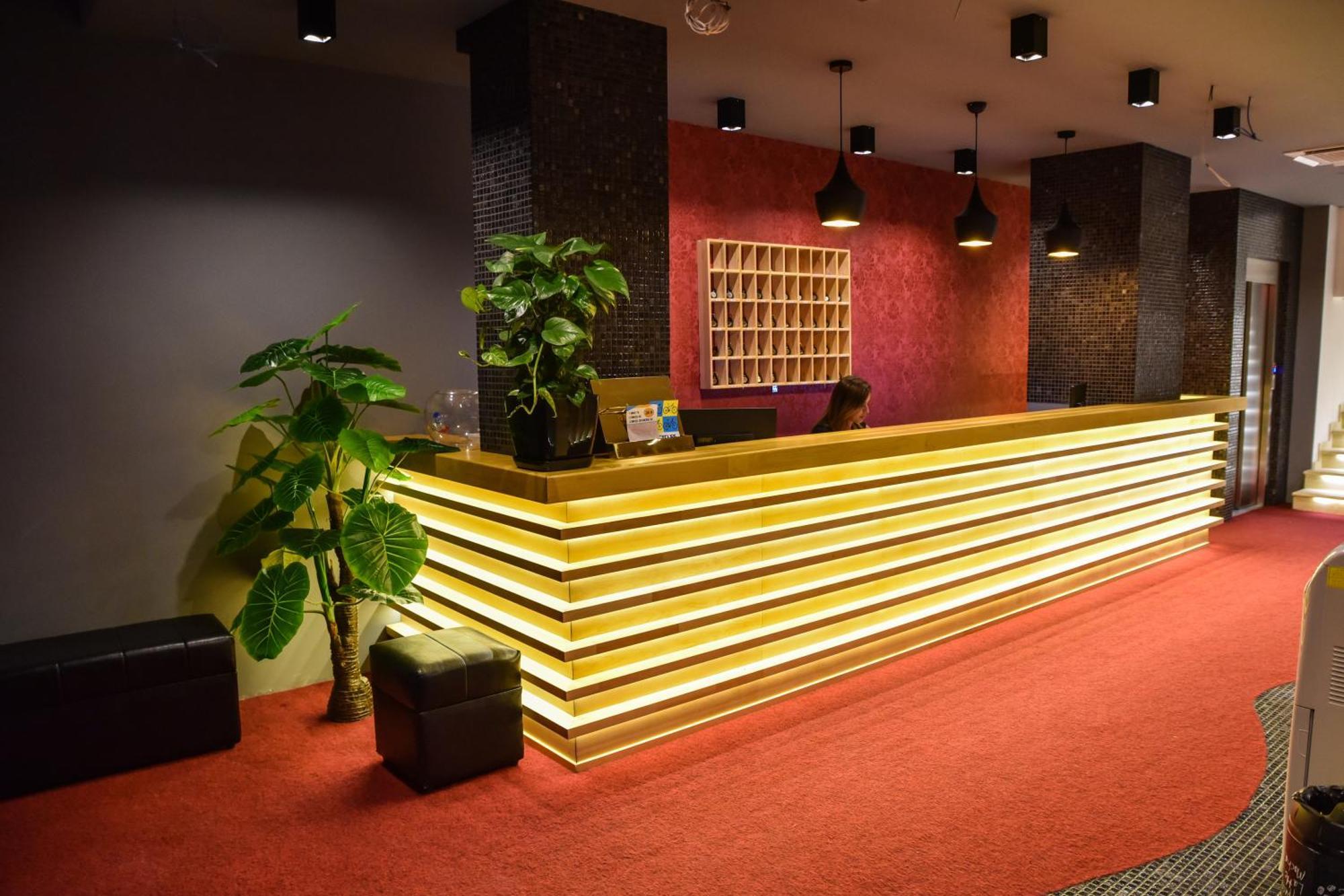 Hotel Evropa Ulcinj Kültér fotó