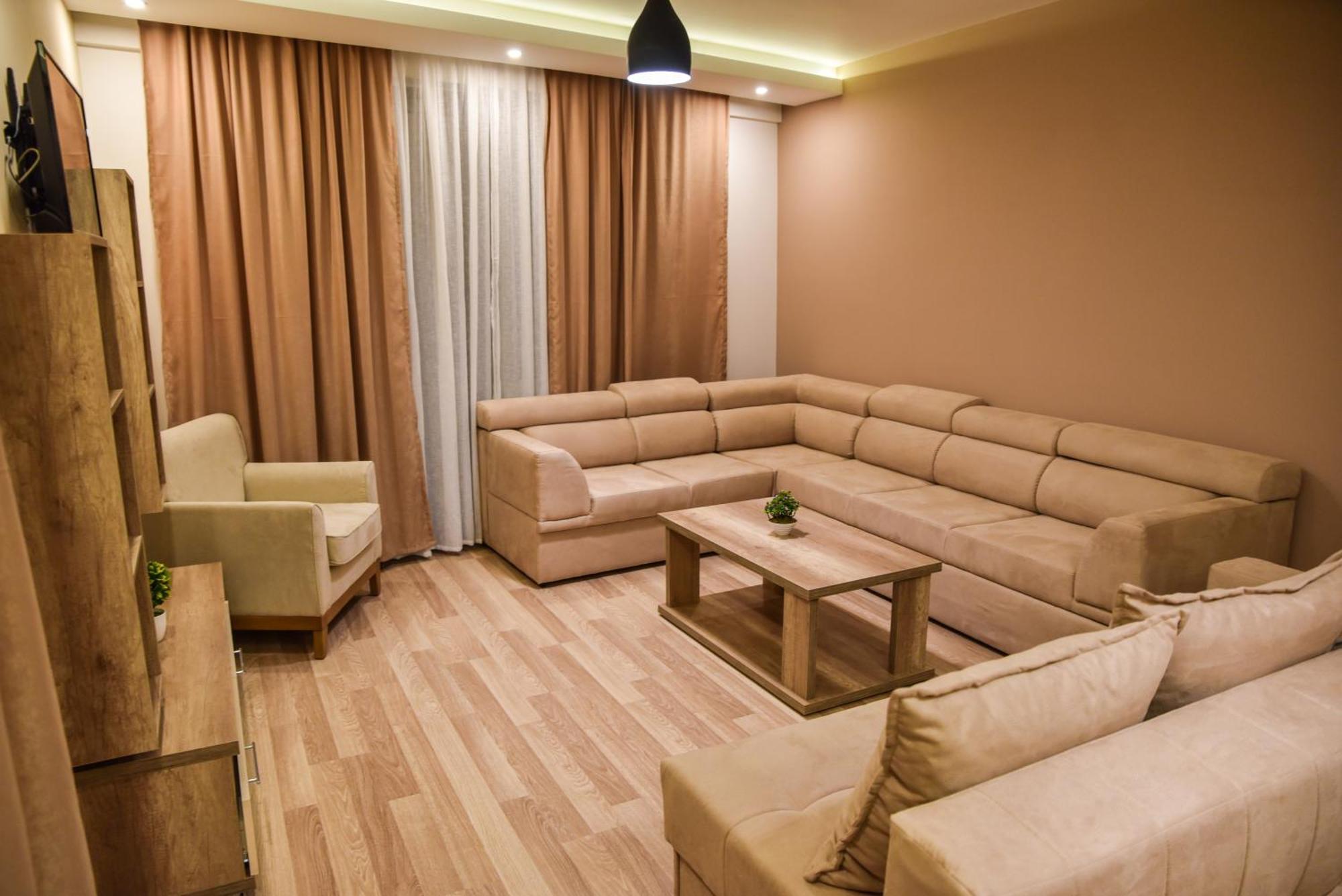 Hotel Evropa Ulcinj Kültér fotó