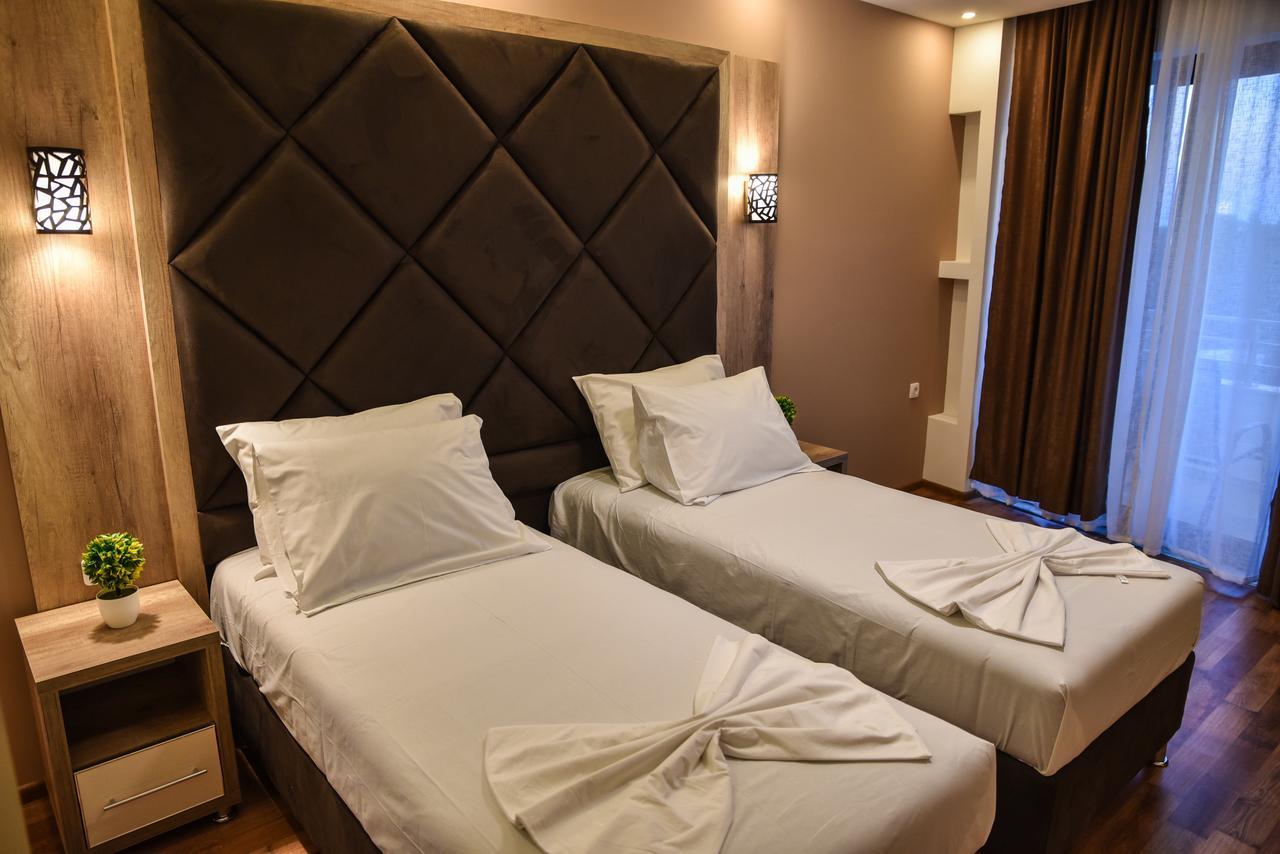 Hotel Evropa Ulcinj Kültér fotó